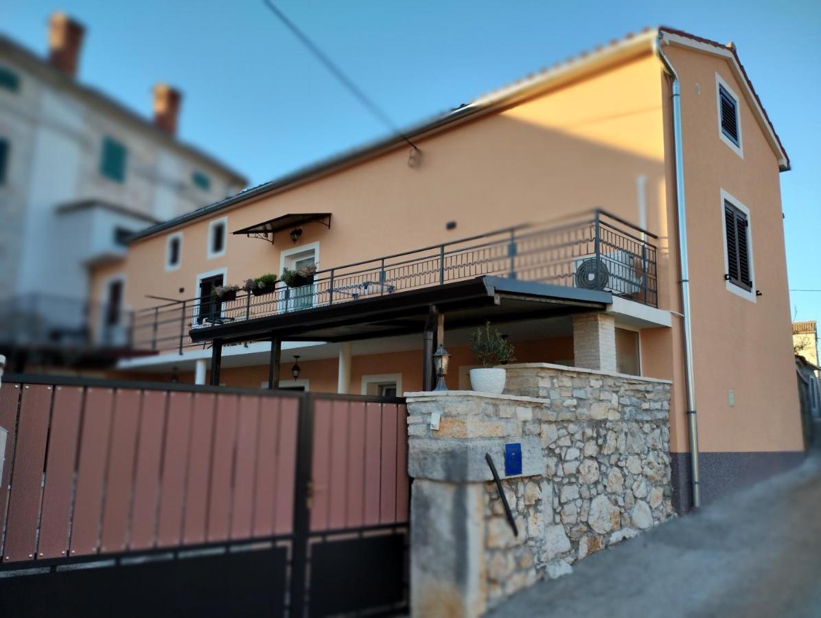 דירות פורץ Casa Simeti מראה חיצוני תמונה